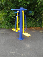 Уличный тренажер "Мышц бедра" RM-17